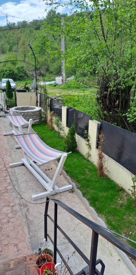 Casa De Vacanta Emd Ieşelniţa Εξωτερικό φωτογραφία