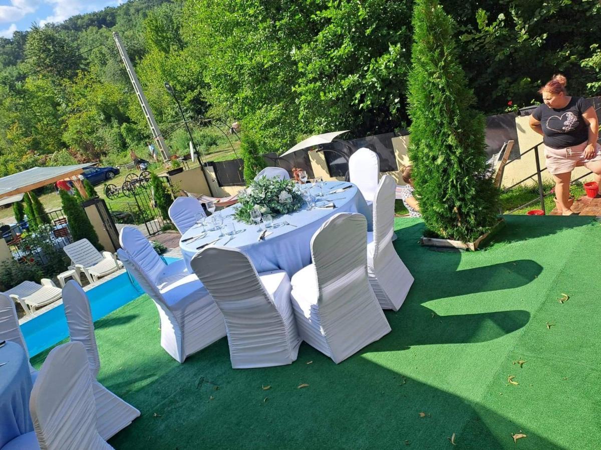 Casa De Vacanta Emd Ieşelniţa Εξωτερικό φωτογραφία